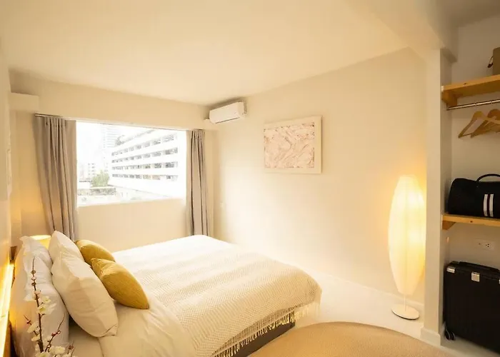 Cozy 2-bedroom In Silom Center - 6a 아파트 *