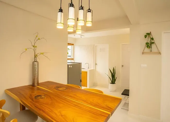 Cozy 2-bedroom In Silom Center - 6a * 방콕