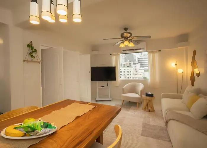 Cozy 2-bedroom In Silom Center - 6a * 방콕