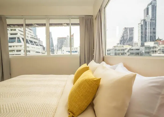 아파트 Cozy 2-bedroom In Silom Center - 6a *